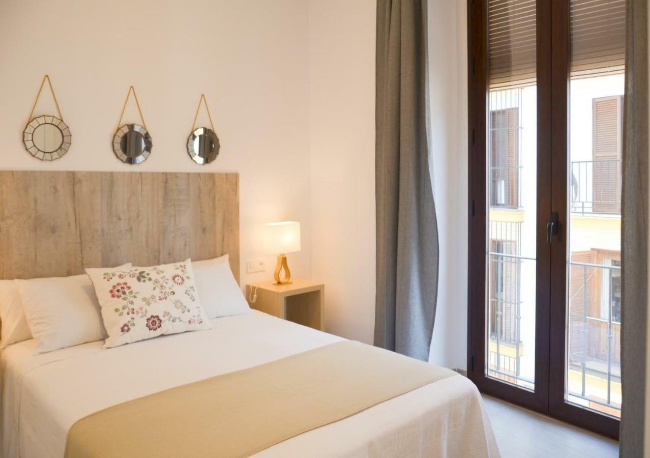 Apartamento Faustino Alvarez Севилья Экстерьер фото