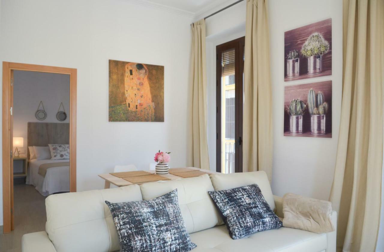 Apartamento Faustino Alvarez Севилья Экстерьер фото