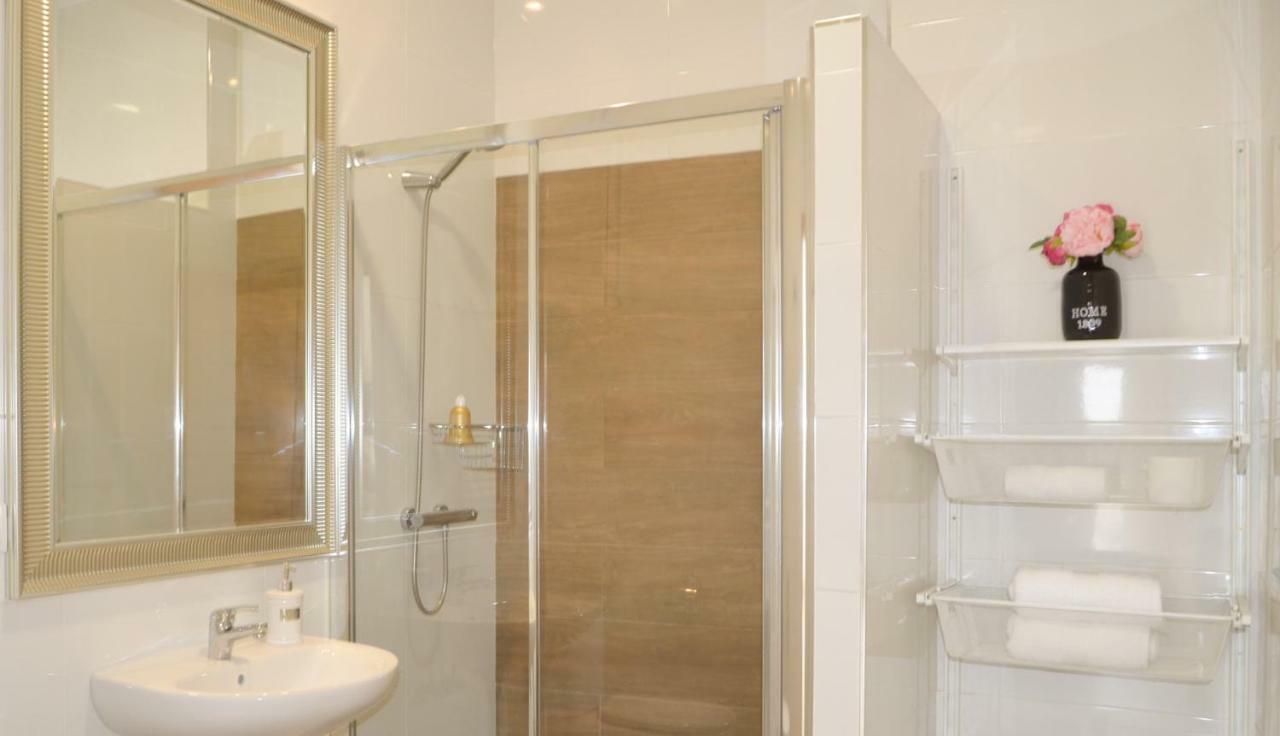 Apartamento Faustino Alvarez Севилья Номер фото